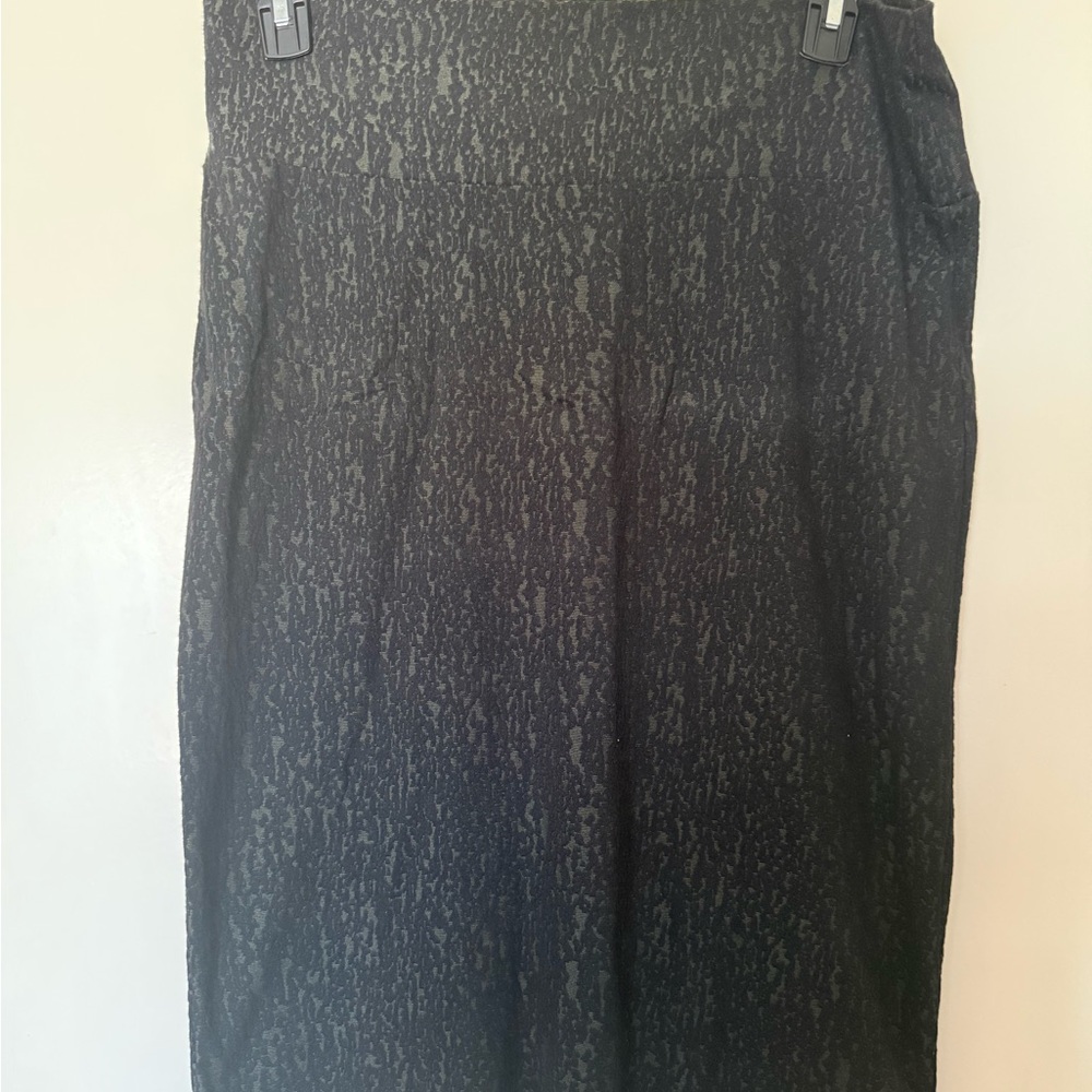 LuLaRoe Black Textured Cassie